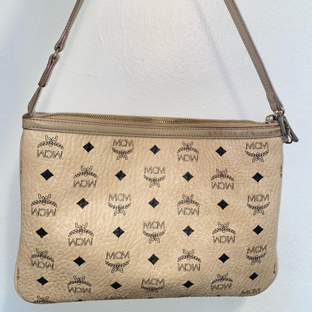 AUTHENTIC MCM Tan Shoulder pouch (used)